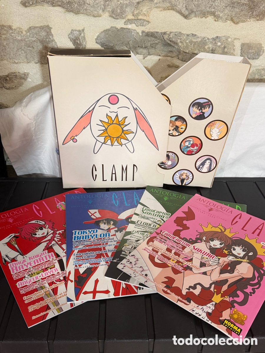 C&oacute;mics: Antolog&iacute;a Clamp 1 a 4 + figuras y archivador