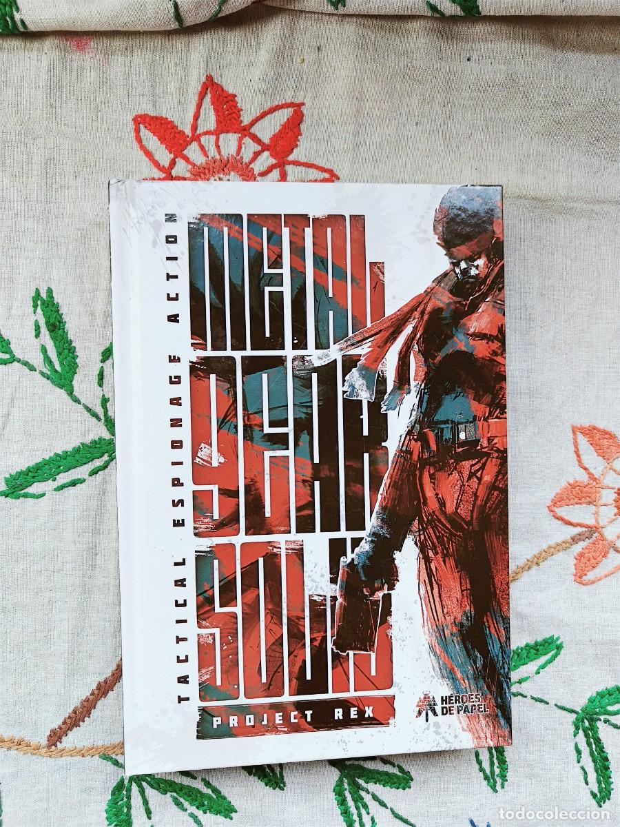 C&oacute;mics: Metal Gear Solid. Tactical Espionaje Action. Project Rex. H&eacute;roes Papel. Ashley Wood.