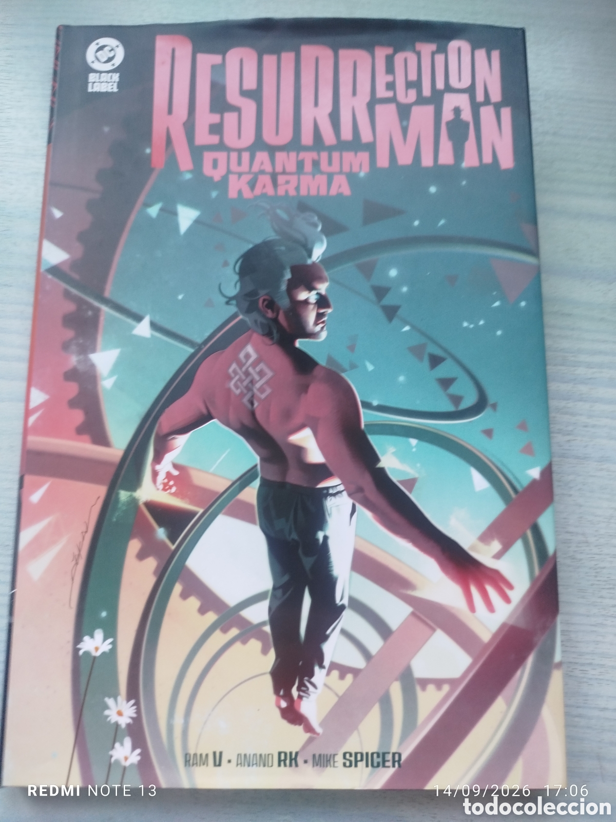 C&oacute;mics: Resurrecci&oacute;n Man.wuantum karma.tapa dura
