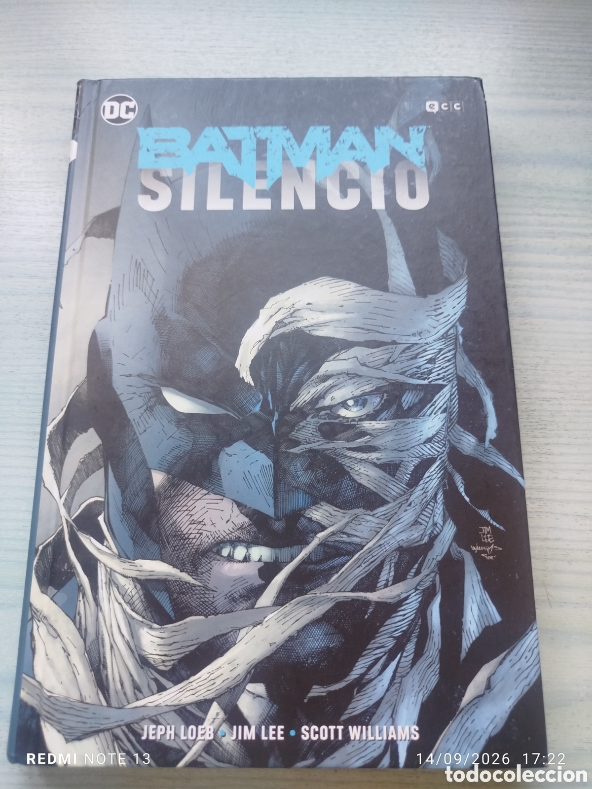 C&oacute;mics: Batman.silenvio DC.tspa dura