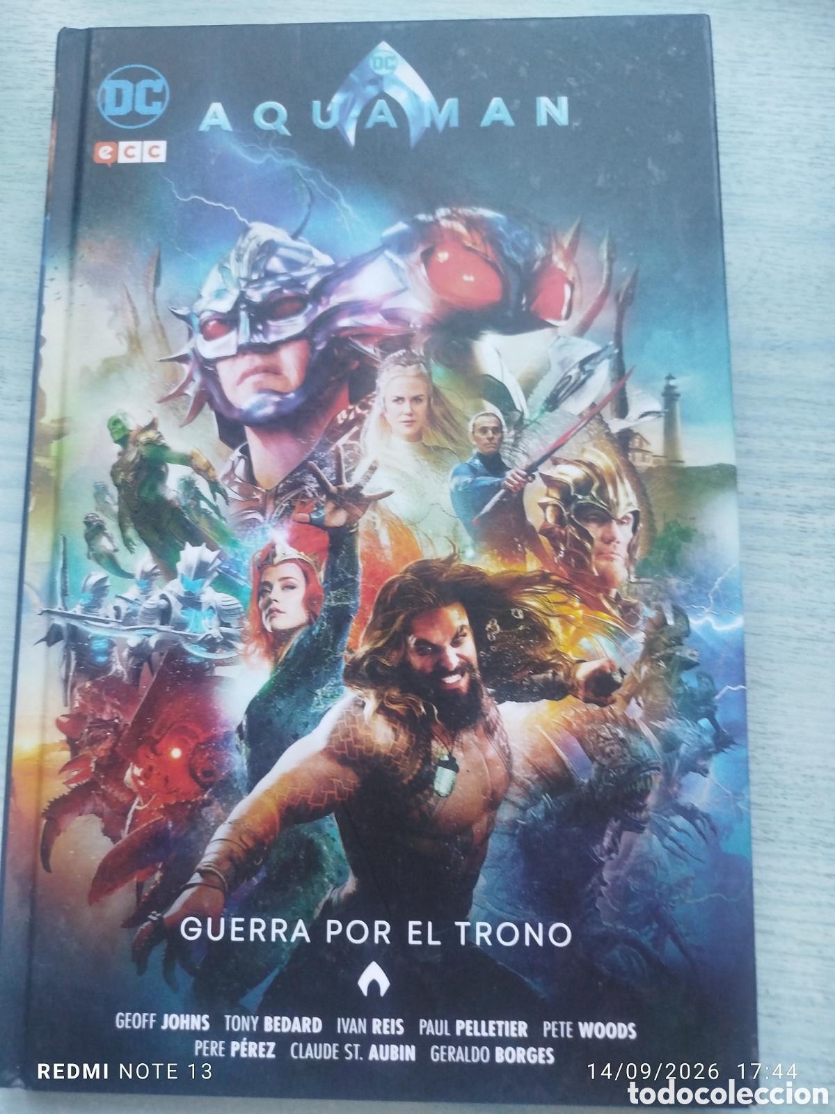 C&oacute;mics: Aquaman.DC guerra por el trono tapa dura