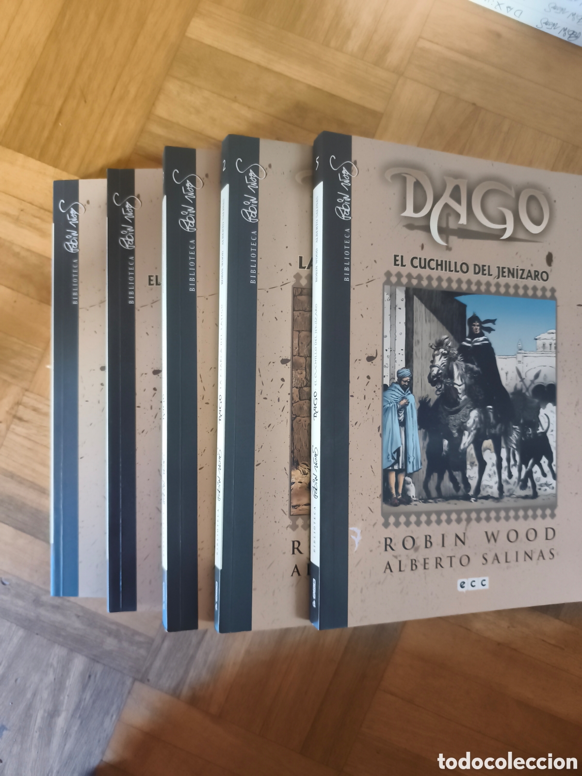 C&oacute;mics: Dago biblioteca robin wood