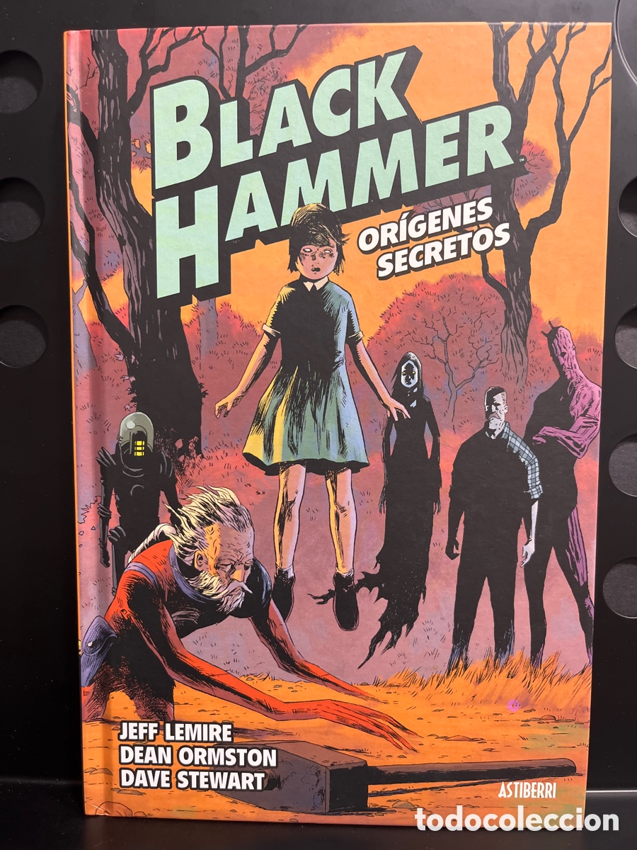 C&oacute;mics: BLACK HAMMER VOL.1 OR&Iacute;GENES SECRETOS Ed ASTIBERRI DARK HORSE BOOKS ( 2017/2026 )