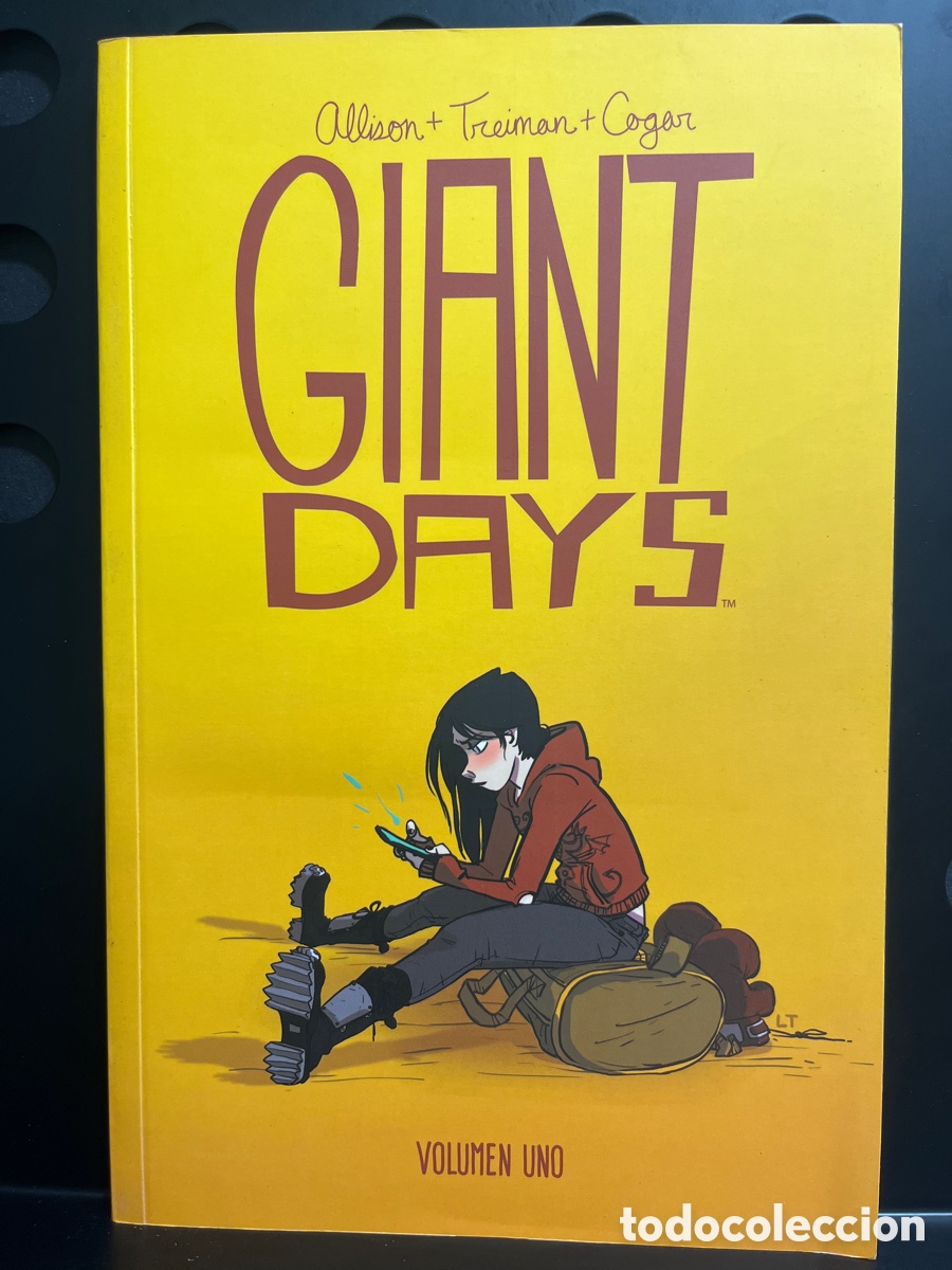 C&oacute;mics: GIANT DAYS N.1 VOLUMEN UNO FANDOGAMIA BOOM ! BOX ( 2017/2023 )
