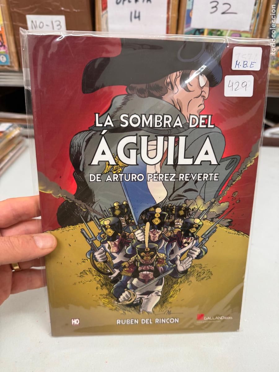 C&oacute;mics: LA SOMBRA DEL AGUILA DE ARTURO PRERZ REVERTE