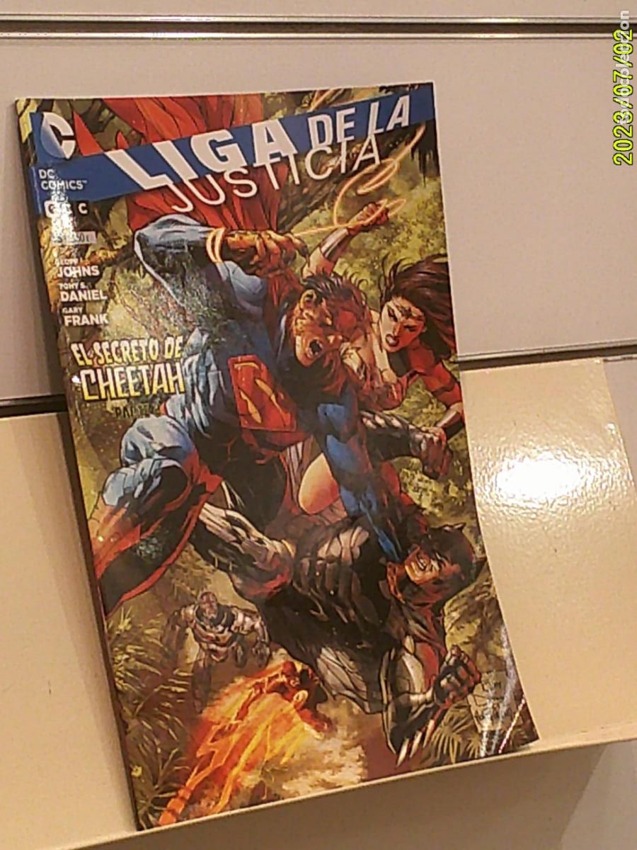 C&oacute;mics: LIGA DE LA JUSTICIA N&ordm; 15 EL SECRETO DE CHEETAH PARTE 2 GEOFF JOHNS DC - ECC