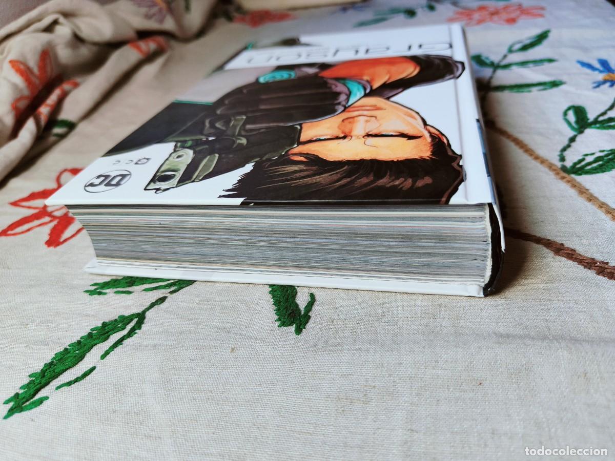 C&oacute;mics: Grayson. Integral. Tom King. ECC. Castellano. Tapa dura. - Foto 4