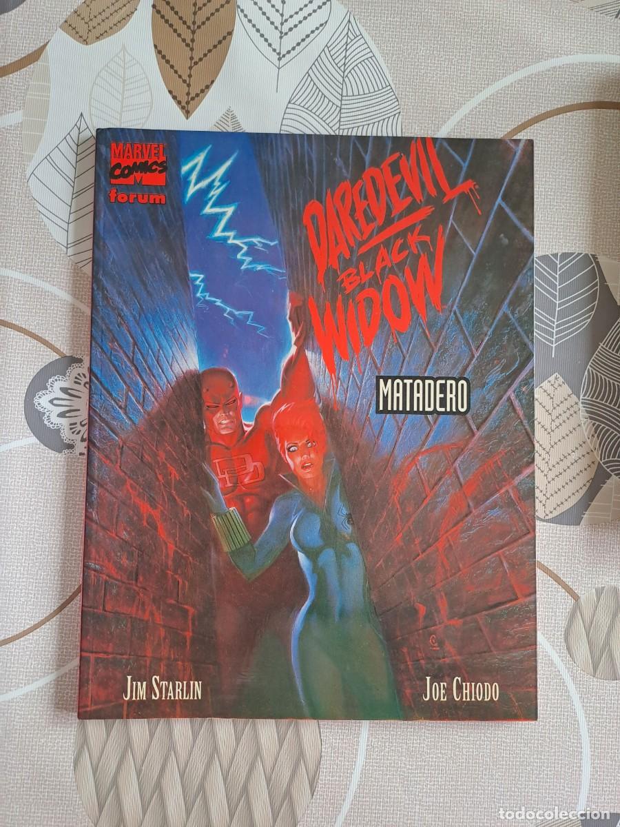C&oacute;mics: Daredevil black widow, matadero, F&oacute;rum en muy buen estado Bolsa DA