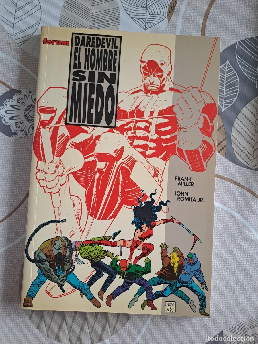 C&oacute;mics: Daredevil el hombre sin miedo, Miller & Romita, F&oacute;rum en buen estado Bolsa DA