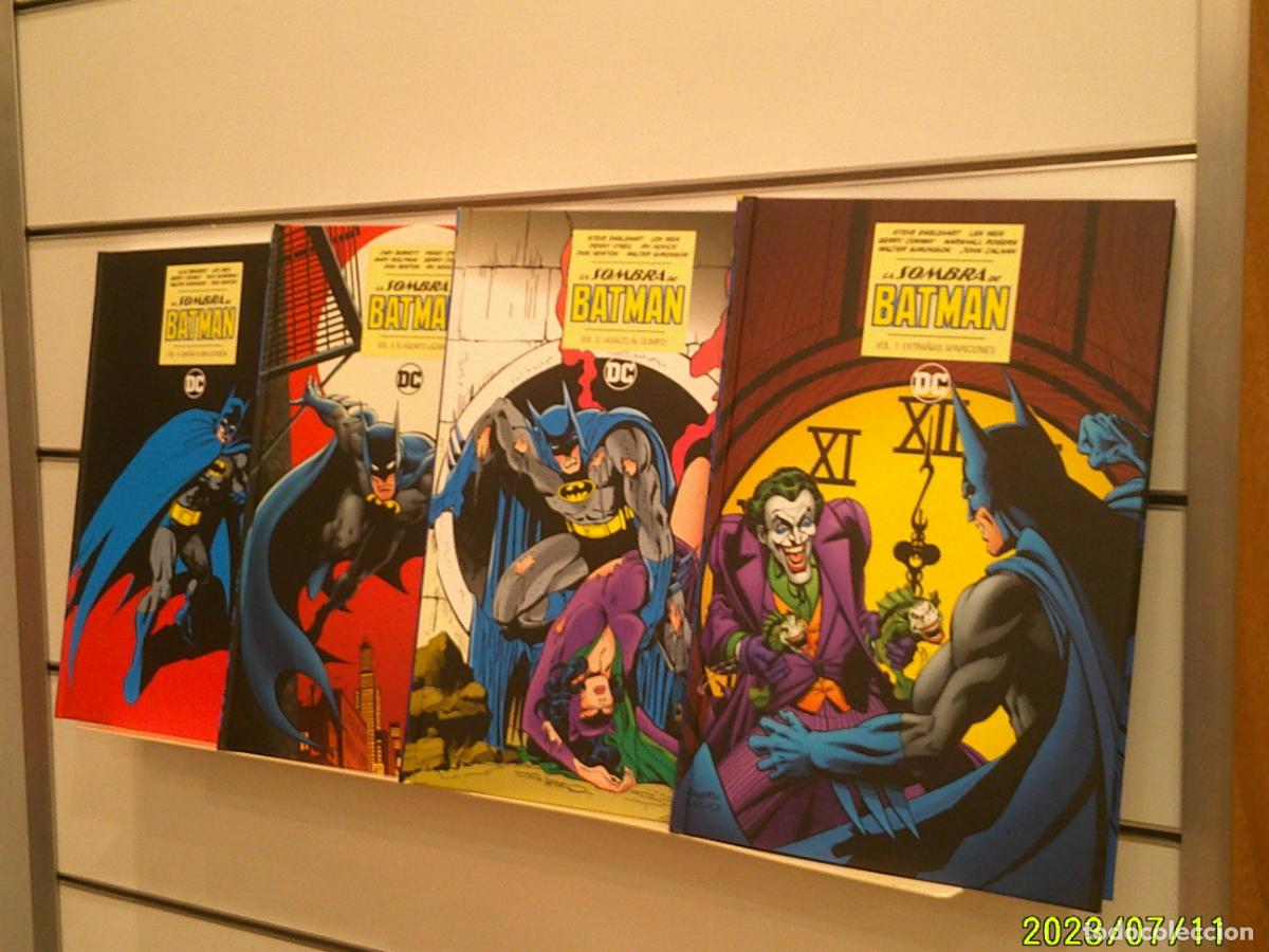 C&oacute;mics: LA SOMBRA DE BATMAN COMPLETA 4 TOMOS DC - ECC OFERTA (ANTES 178&euro;) - Foto 2