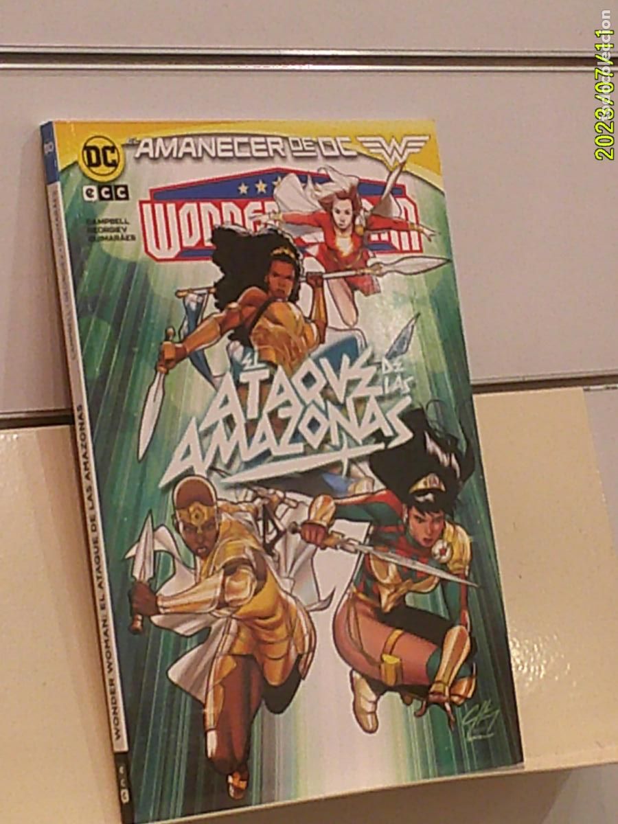 C&oacute;mics: EL AMANECER DE DC WONDER WOMAN: EL ATAQUE DE LAS AMAZONAS - ECC OFERTA