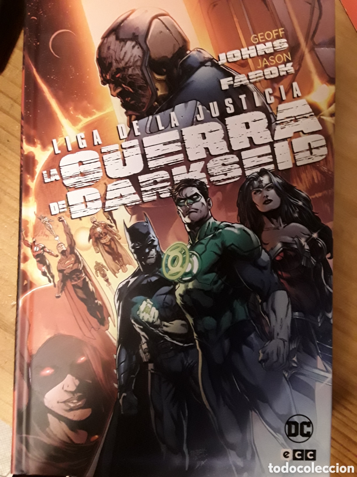 C&oacute;mics: Liga de la Justicia: La Guerra de Darkseid (Grandes Novelas Gr&aacute;ficas de DC) - ECC