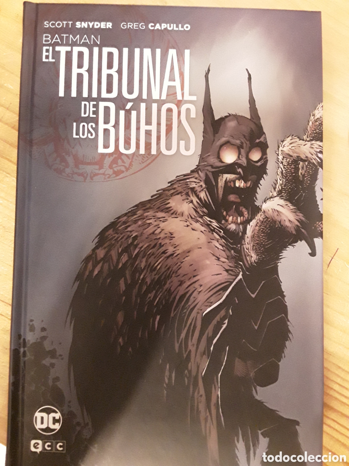 C&oacute;mics: Batman: El Tribunal de los B&uacute;hos (Grandes Novelas Gr&aacute;ficas de Batman) - ECC - Foto 1