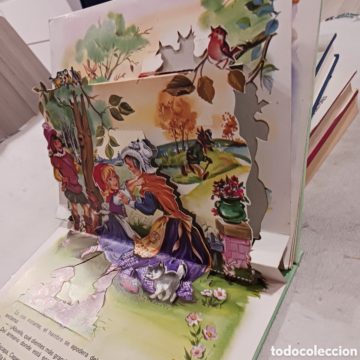C&oacute;mics: Caperucita Roja, Pop-Up de Hemma - Foto 6