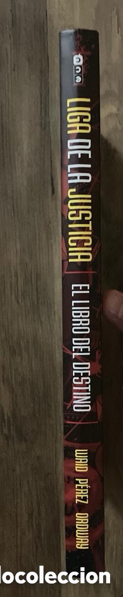 C&oacute;mics: Liga de la Justicia: El libro del destino / Waid - Perez / ECC. - Foto 3