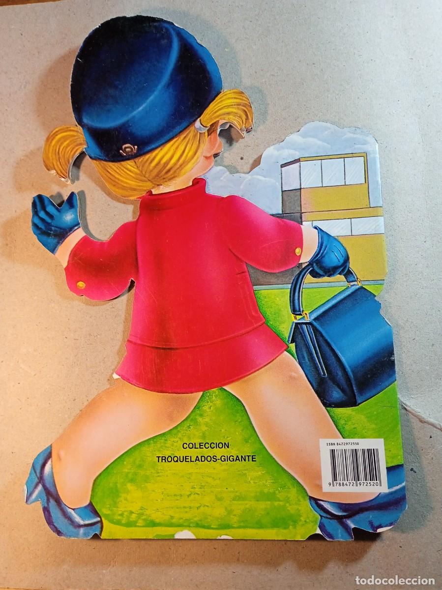 C&oacute;mics: CUENTO TROQUELADO DE ANA LA AZAFATA - Foto 2