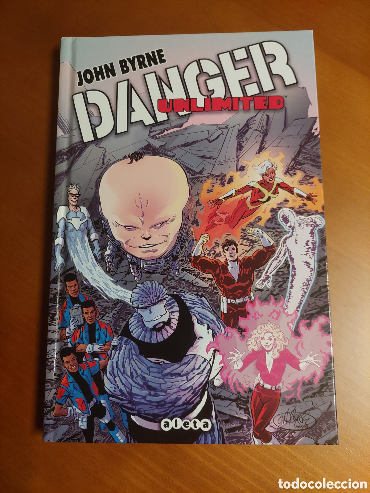 C&oacute;mics: JOHN BYRNE: DANGER UNLIMITED