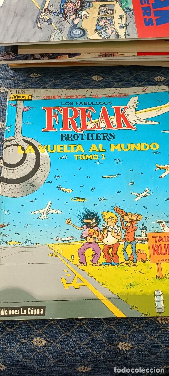 Comics: La vuelta al mundo tomo 2.The freak Brothers