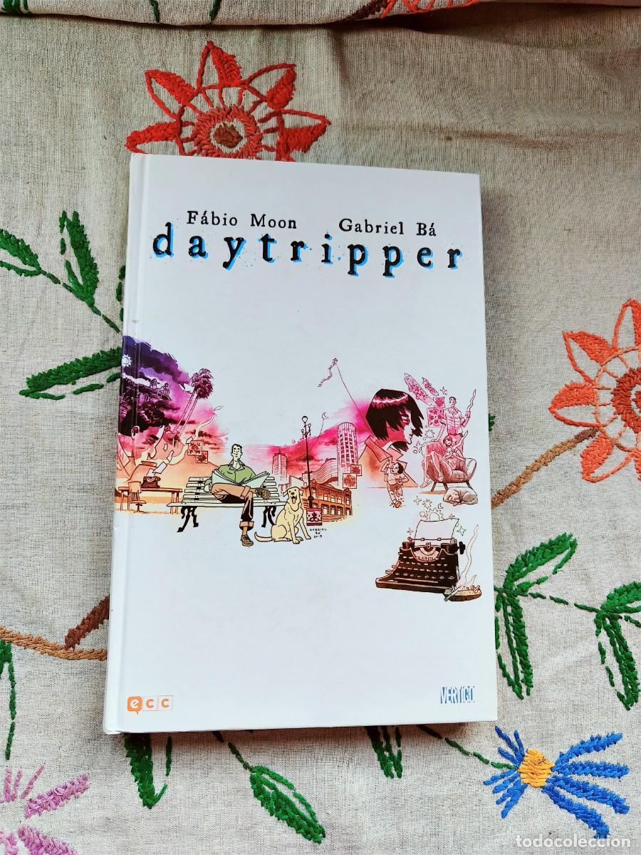 C&oacute;mics: Daytripper. Fabio Moon y Gabriel Ba. ECC. Est&aacute; como nuevo.