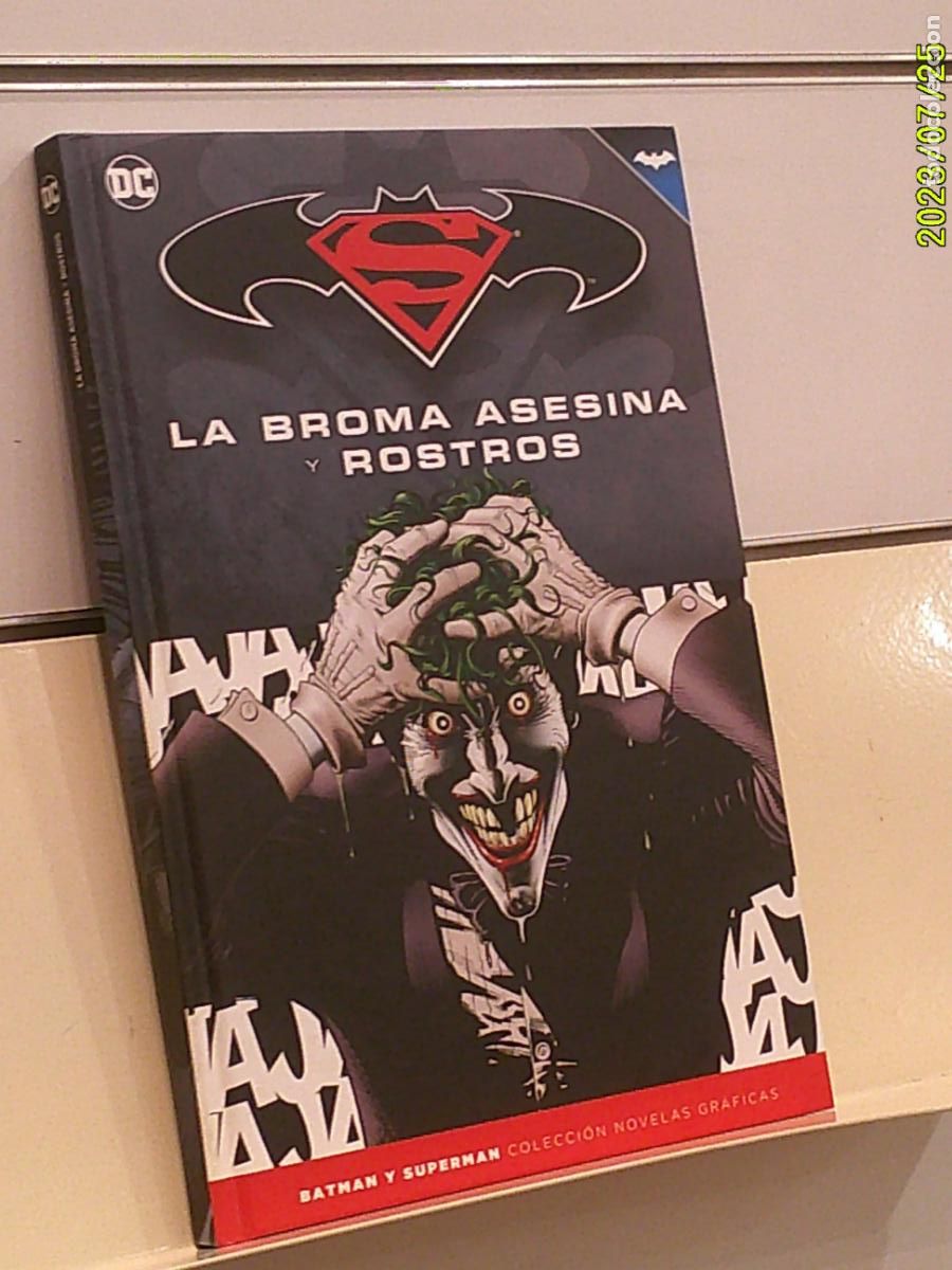 C&oacute;mics: NOVELAS GRAFICAS BATMAN Y SUPERMAN VOL. 4 LA BROMA ASESINA Y ROSTROS DC - ECC SALVAT OFERTA