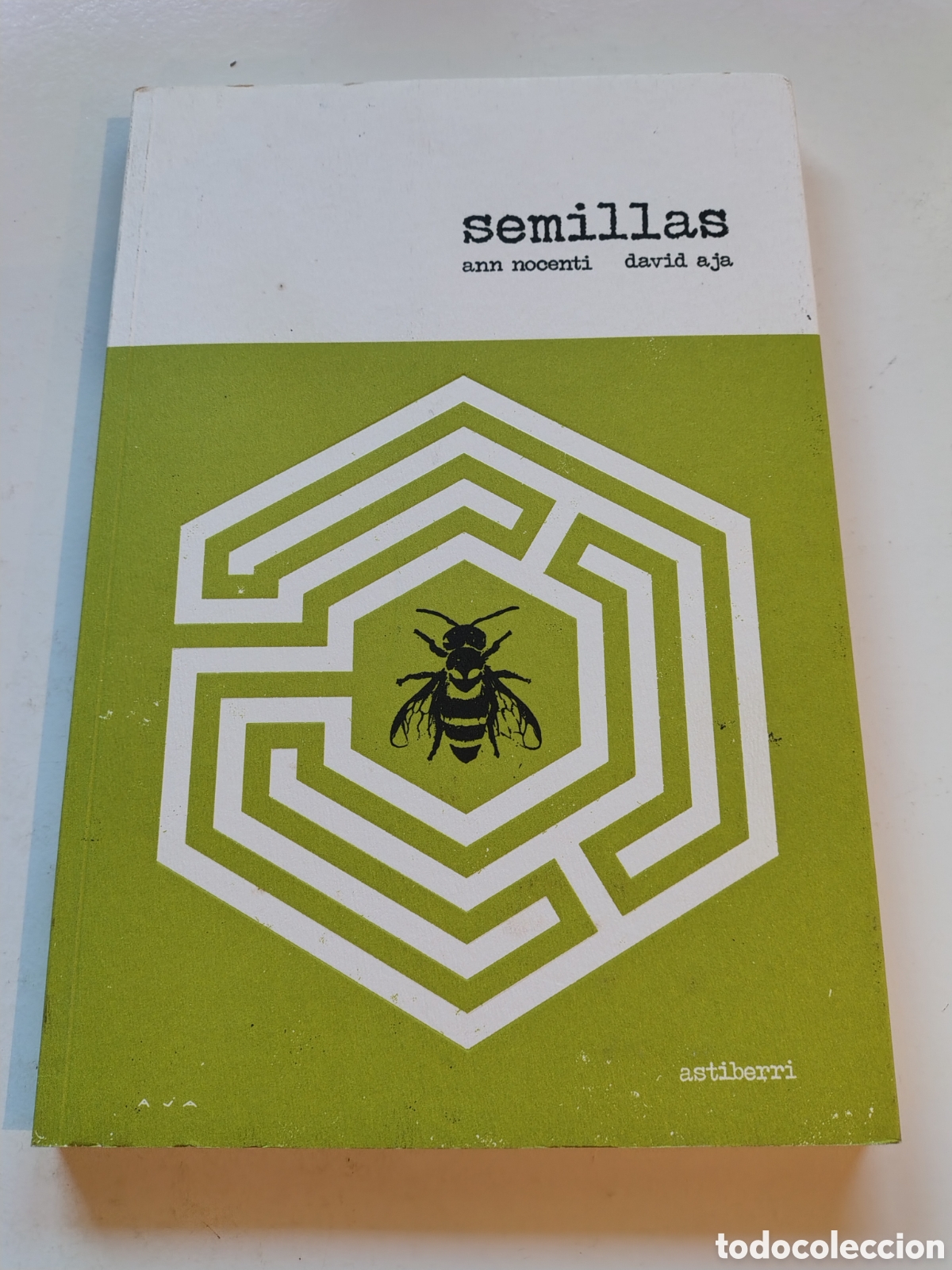 C&oacute;mics: SEMILLAS Ann Nocenti David Aja ( 2021 ASTIBERRI ) 128 P&Aacute;GINAS