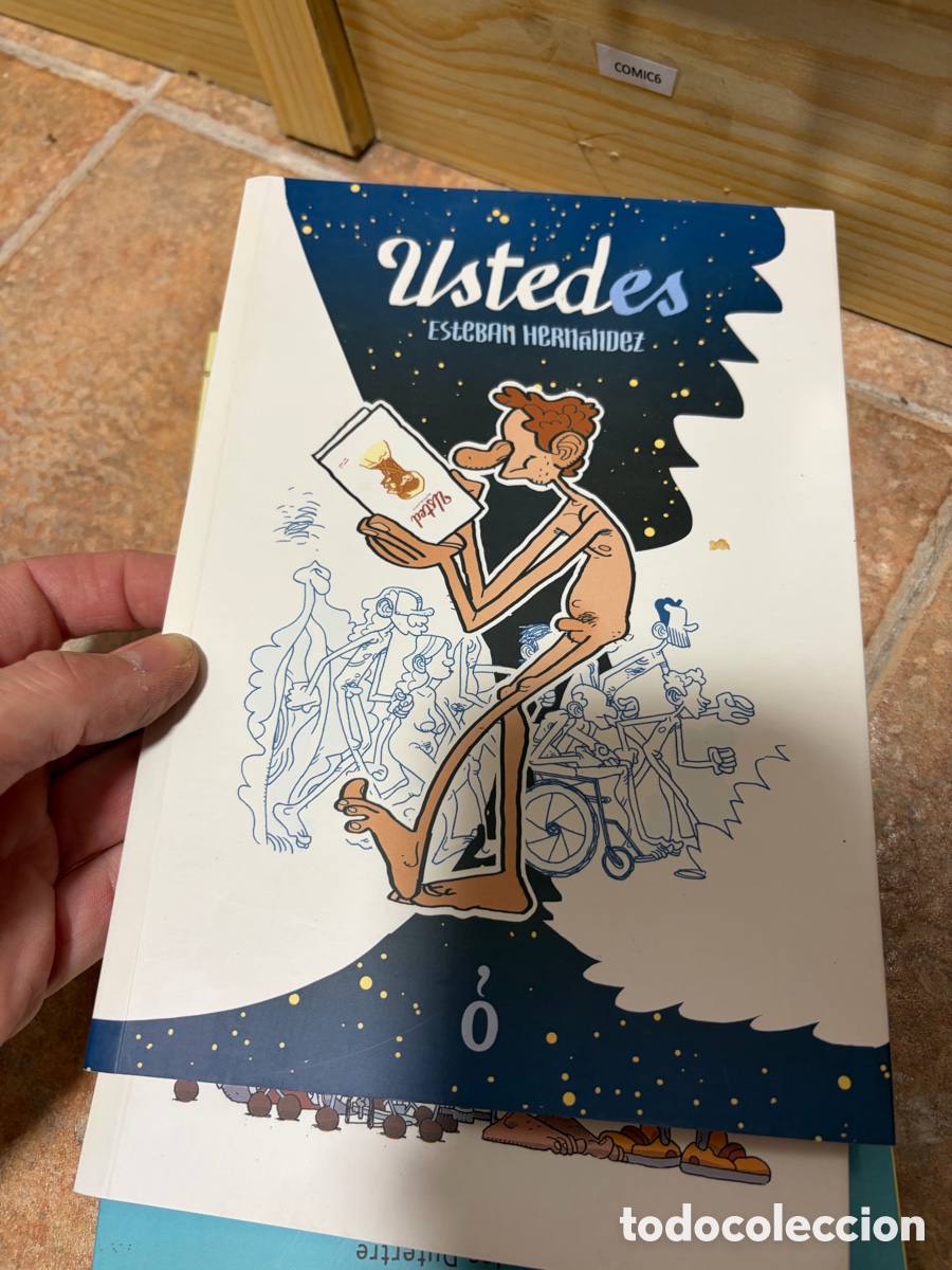 C&oacute;mics: Comic6 Ustedes (usted 1, 2 y 3) Esteban Hern&aacute;ndez. Paco roca. Libros de autoenga&ntilde;o. R&uacute;stica