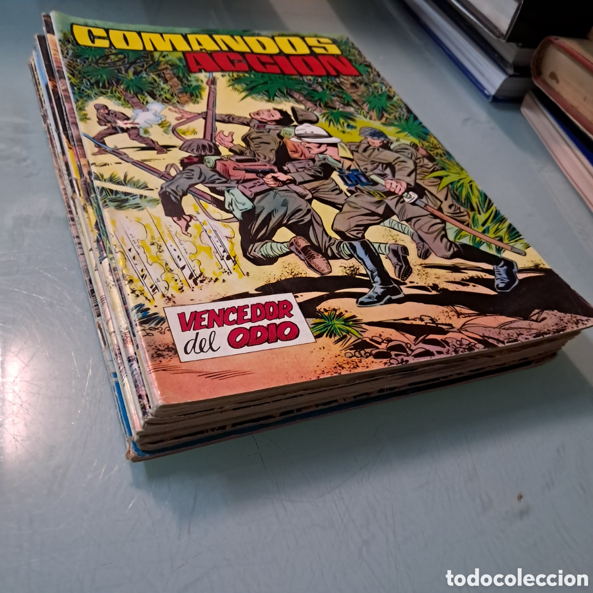 C&oacute;mics: Comandos en acci&oacute;n, Ed Valenciana,28,27,26,25,19,18,17,14,10