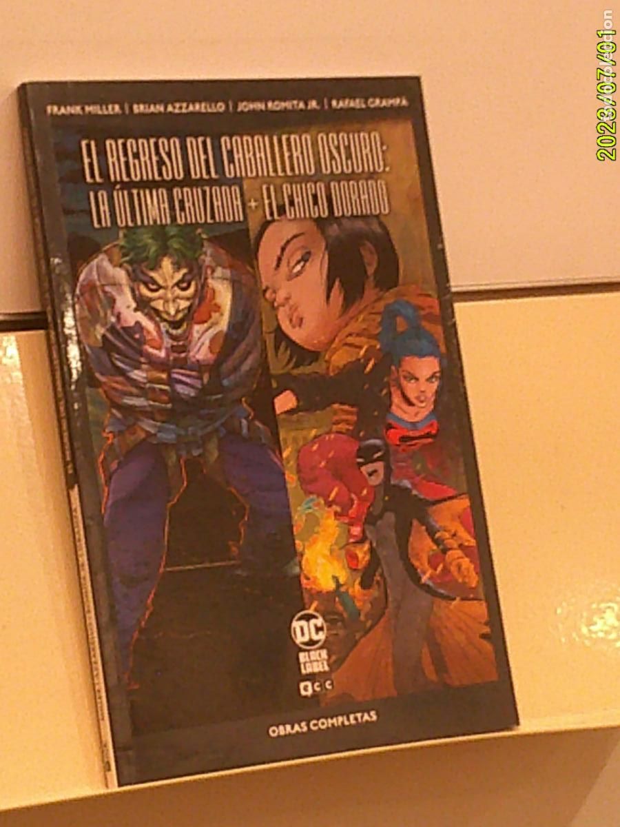 C&oacute;mics: BATMAN EL REGRESO DEL CABALLERO OSCURO: LA ULTIMA CRUZADA + EL CHICO DORADO FRANK MILLER DC - ECC