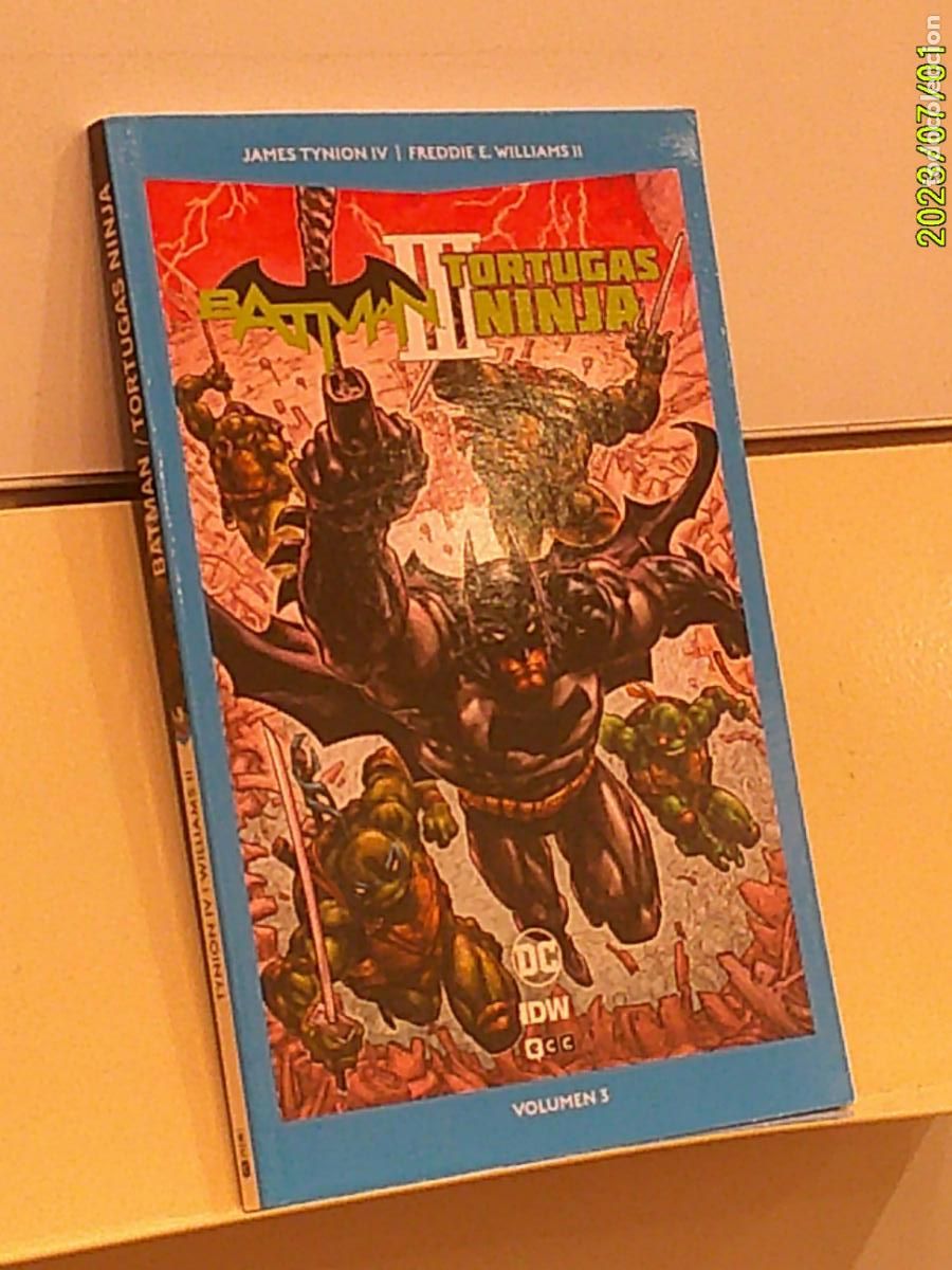 C&oacute;mics: BATMAN & TORTUGAS NINJA VOLUMEN III (3) DC POCKET Y IDW - ECC OFERTA