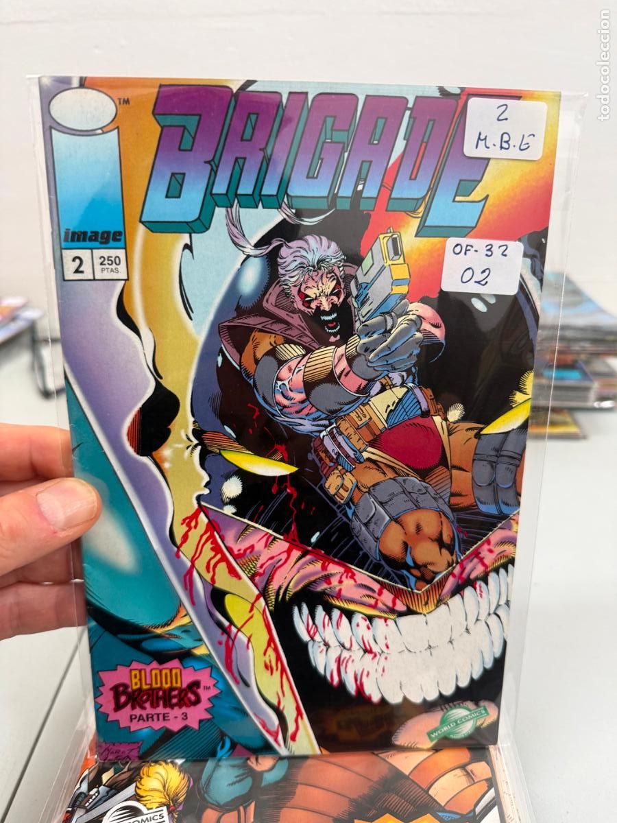 C&oacute;mics: BRIGADE EDITORIAL IMAGE NUMERO 2 BUEN ESTADO