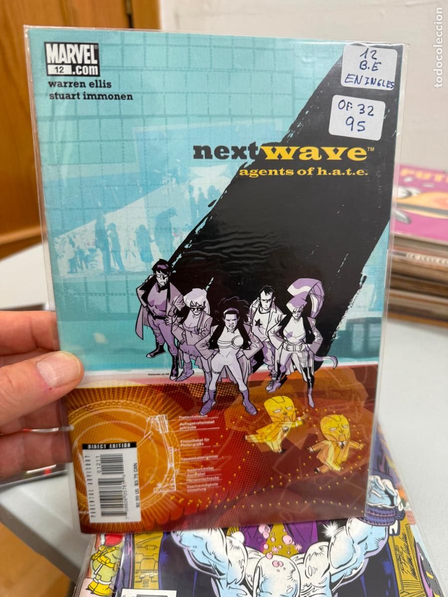 C&oacute;mics: NEXT WAVE AGENTS OF H.A.T.E. NUMERO 12 BUEN ESTADO EN INGLES