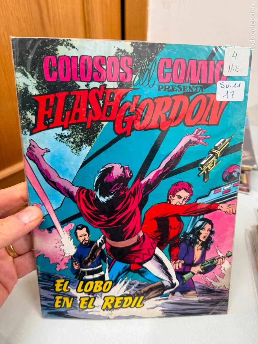 C&oacute;mics: COLOSOS DEL COMIC PRESENTA FLASH GORDON NUMERO 4 BUEN ESTADO - Foto 1