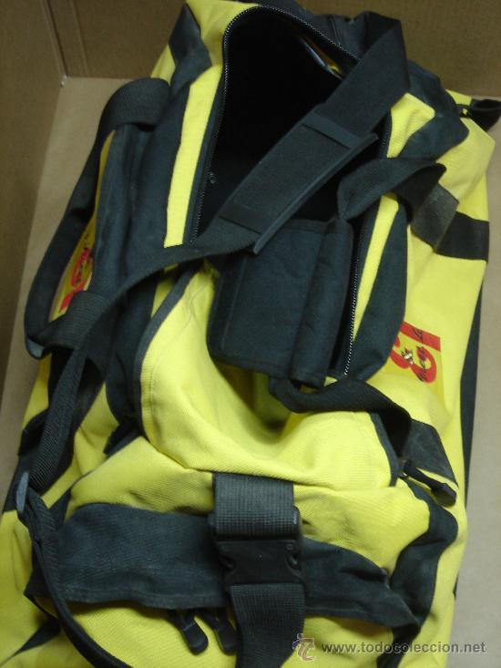 Coleccionismo deportivo: BOLSA DEPORTES GRANDE J&B WHISKY 71CMS LARGO CON RUEDAS - Foto 2