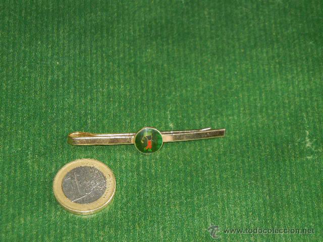Coleccionismo deportivo: AGUJA DE CORBATA - JUGADOR DE GOLF - Foto 1