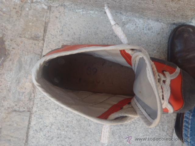Coleccionismo deportivo: PATINES DE CUATRO RUEDAS VECAR. N&ordm; 39. - Foto 2