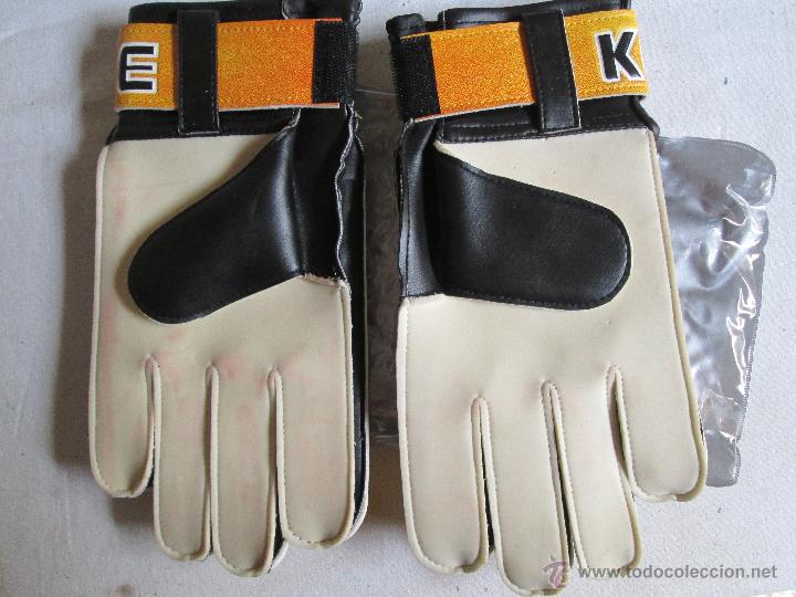 Coleccionismo deportivo: GUANTES DE PORTERO - Foto 4