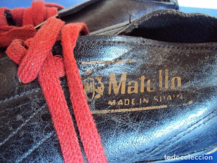 Coleccionismo deportivo: (F-161266)ANTIGUAS BOTAS DE FOOT-BALL , MARCA MATOLLO - Foto 2
