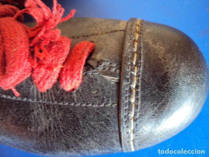 Coleccionismo deportivo: (F-161266)ANTIGUAS BOTAS DE FOOT-BALL , MARCA MATOLLO - Foto 6