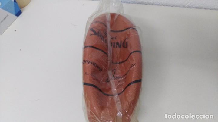 Coleccionismo deportivo: antiguo balon de baloncesto spalding  oficial - Foto 1