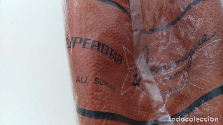 Coleccionismo deportivo: antiguo balon de baloncesto spalding  oficial - Foto 2
