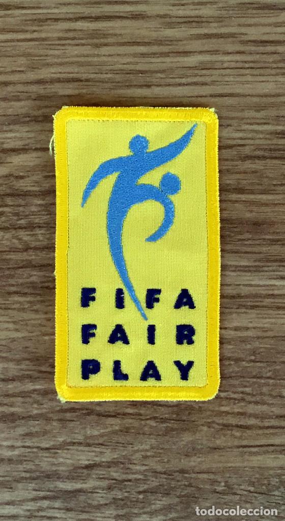 Coleccionismo deportivo: Parche tela FIFA FAIR PLAY - Foto 1