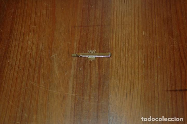 Coleccionismo deportivo: PASADOR PASACORBATAS  AGUJA  OLIMPIADA ESPA&Ntilde;A 92 - Foto 2