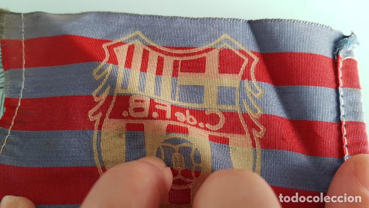 Coleccionismo deportivo: LOTE DE 2 ESCUDOS DE ROPA BAR&Ccedil;A - Foto 3