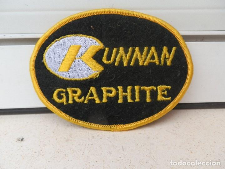 Coleccionismo deportivo: PARCHE DE TELA DE PESCA KUNNAN GRAPHITE. - Foto 1