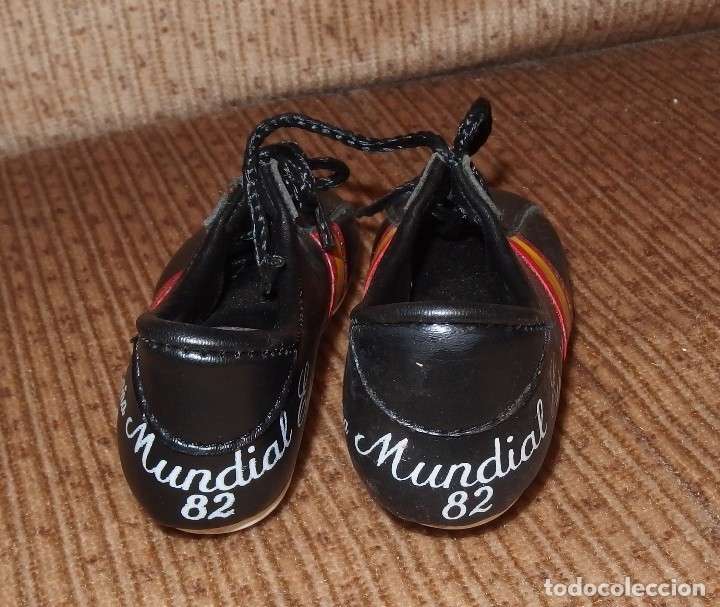 Coleccionismo deportivo: MINI BOTAS DEL MUNDIAL 82,FUTBOL - Foto 3