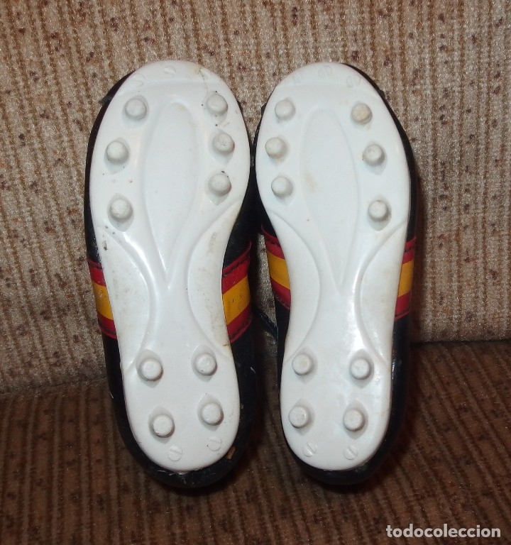 Coleccionismo deportivo: MINI BOTAS DEL MUNDIAL 82,FUTBOL - Foto 5