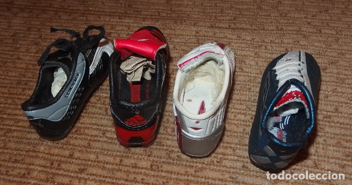 Coleccionismo deportivo: 4 MINI BOTAS DE F&Uacute;TBOL:UMBRO,ADIDAS,PUMA - Foto 2