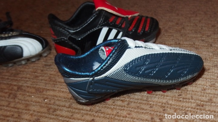 Coleccionismo deportivo: 4 MINI BOTAS DE F&Uacute;TBOL:UMBRO,ADIDAS,PUMA - Foto 5