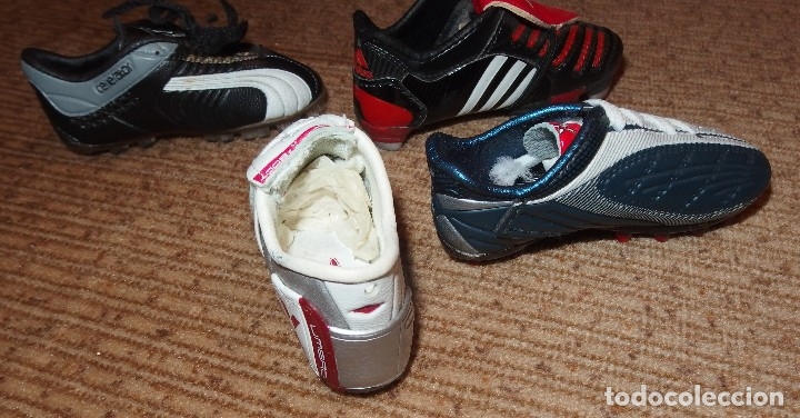 Coleccionismo deportivo: 4 MINI BOTAS DE F&Uacute;TBOL:UMBRO,ADIDAS,PUMA - Foto 9