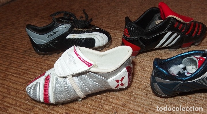 Coleccionismo deportivo: 4 MINI BOTAS DE F&Uacute;TBOL:UMBRO,ADIDAS,PUMA - Foto 10
